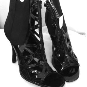 Shiekk Heels Sz. 8 1/2....Very Stylish!!!